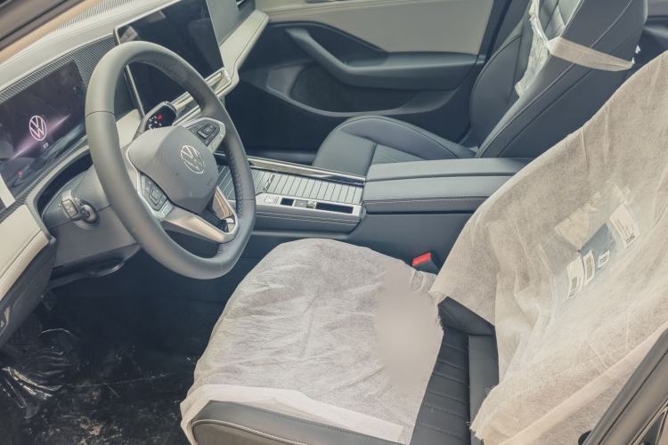 Used Volkswagen Magotan 2026 300TSI Premium Edition Interior 2