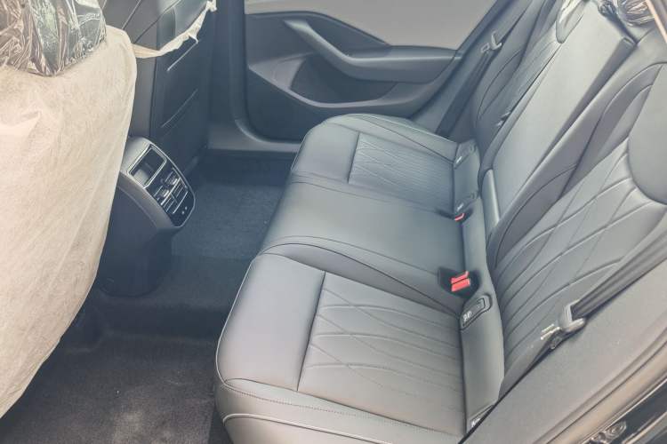 Used Volkswagen Magotan 2026 300TSI Premium Edition Interior 3