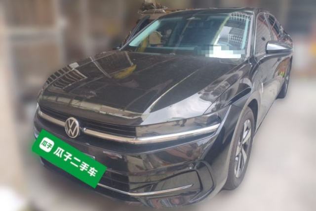 Ojetý Volkswagen Magotan 2026 300TSI Premium Edition Eye-Catching Package