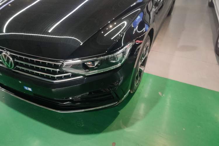 Used Volkswagen Magotan 2026 30 Million Vehicles Selected Model 380TSI DSG Luxury Edition Left Front Headlight