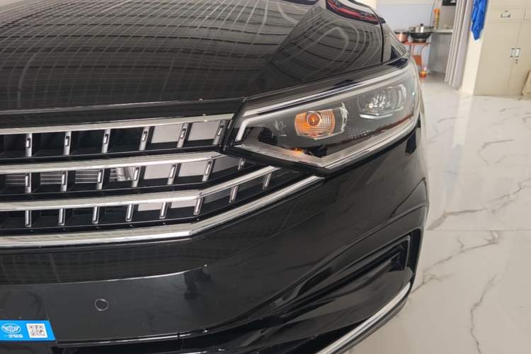 Used Volkswagen Magotan 2026 30 Million Vehicles Selected Model 380TSI DSG Luxury Edition Left Front Headlight