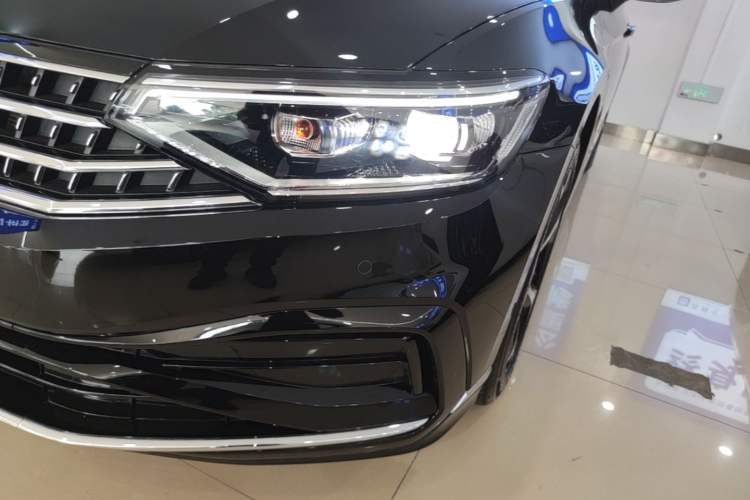 Used Volkswagen Magotan 2026 30 Million Vehicles Selected Model 380TSI DSG Luxury Edition Left Front Headlight