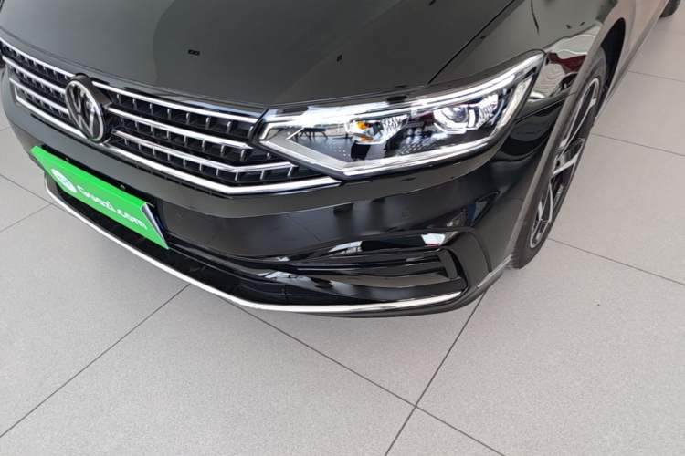 Used Volkswagen Magotan 2026 30 Million Vehicles Selected Model 380TSI DSG Luxury Edition Left Front Headlight