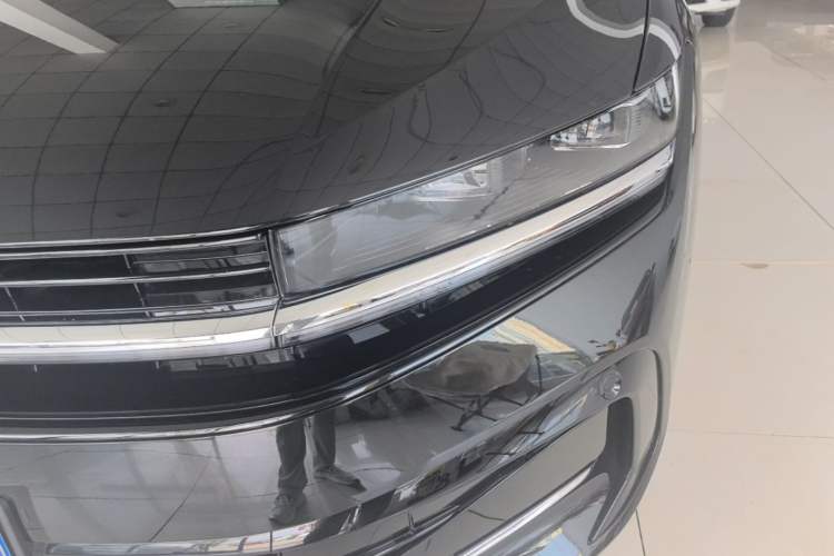 Used Volkswagen Magotan 2026 300TSI Premium Edition Eye-Catching Package Left Front Headlight