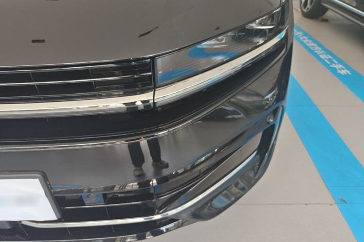 Used Volkswagen Magotan 2026 300TSI Premium Edition Eye-Catching Package Left Front Headlight
