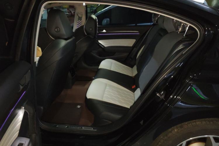 Used Volkswagen Magotan 2026 30 Million Vehicles Selected Model 380TSI DSG Luxury Edition Left Rear Seat