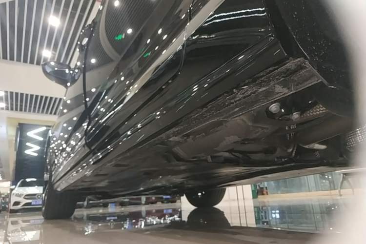 Used Volkswagen Magotan 2026 30 Million Vehicles Selected Model 380TSI DSG Luxury Edition Left Side Sill