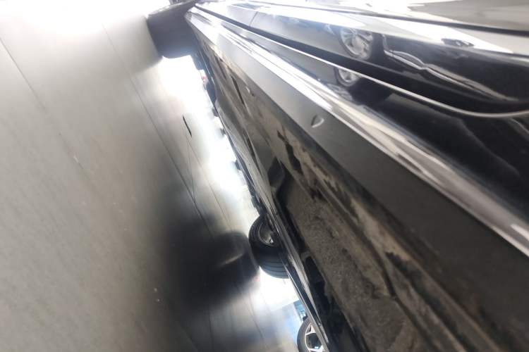 Used Volkswagen Magotan 2026 30 Million Vehicles Selected Model 380TSI DSG Luxury Edition Left Side Sill