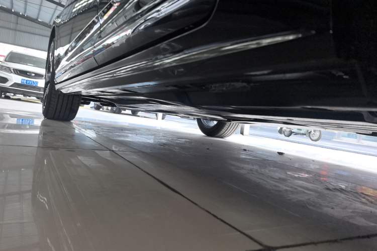 Used Volkswagen Magotan 2026 30 Million Vehicles Selected Model 280TSI DSG Luxury Edition Left Side Sill