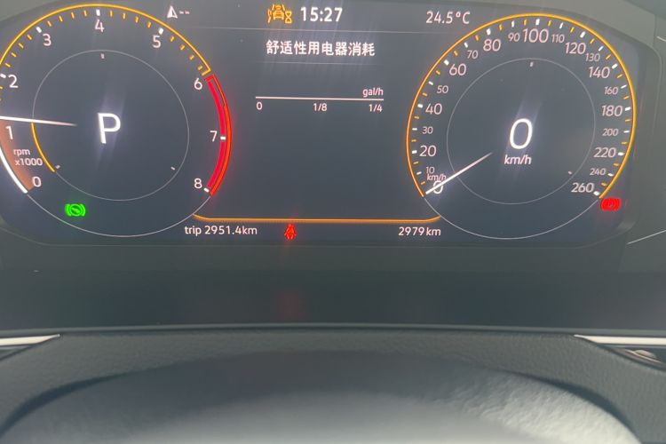 Used Volkswagen Magotan 2026 30 Million Vehicles Selected Model 380TSI DSG Luxury Edition Odometer Close Up