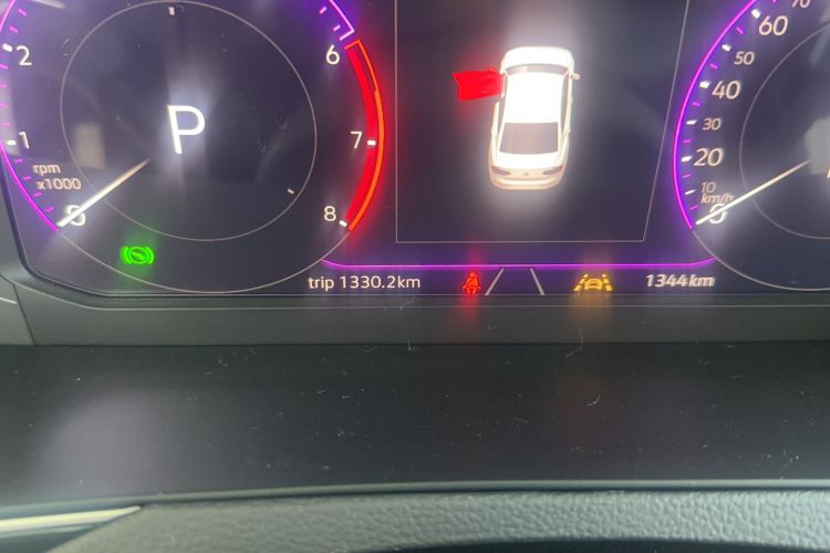 Used Volkswagen Magotan 2026 30 Million Vehicles Selected Model 380TSI DSG Luxury Edition Odometer Close Up