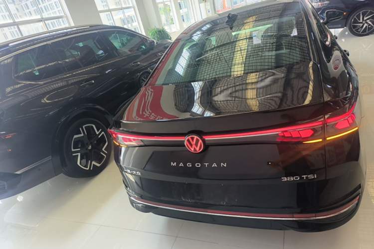 Used Volkswagen Magotan 2026 380TSI DSG Prestige Package—Daimai Package Rear