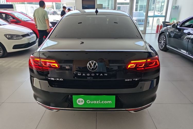 Used Volkswagen Magotan 2026 30 Million Vehicles Selected Model 380TSI DSG Luxury Edition Rear