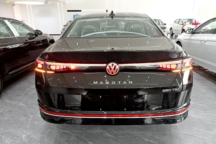 Used Volkswagen Magotan 2026 380TSI DSG Prestige Package—Daimai Package Rear