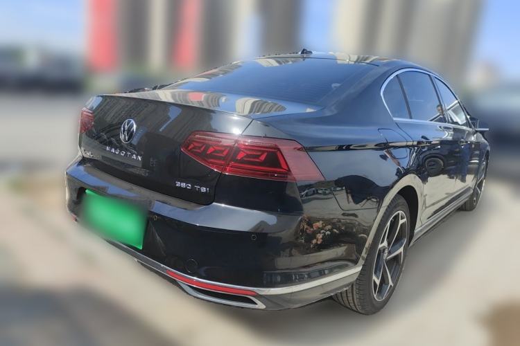 Used Volkswagen Magotan 2026 30 Million Vehicles Selected Model 380TSI DSG Luxury Edition Rear Right 45 Deg