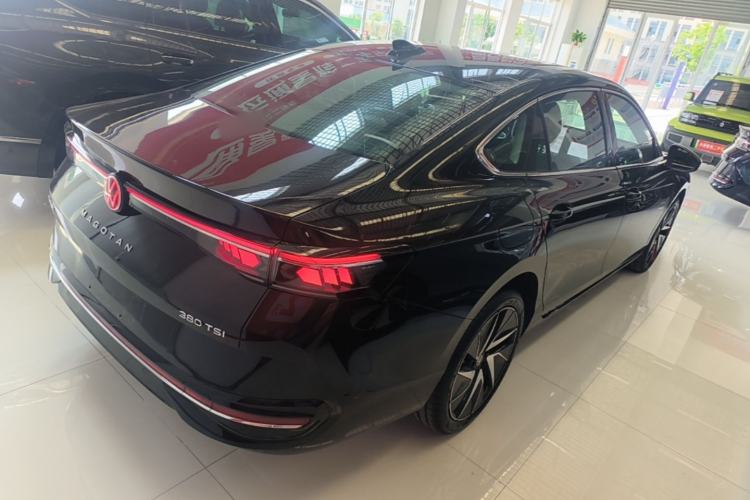 Used Volkswagen Magotan 2026 380TSI DSG Prestige Package—Daimai Package Rear Right 45 Deg
