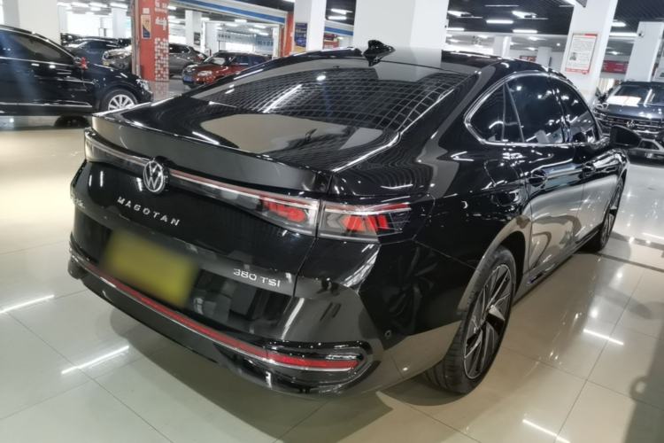 Used Volkswagen Magotan 2026 380TSI DSG Prestige Package—Daimai Package Rear Right 45 Deg