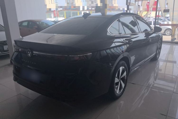 Used Volkswagen Magotan 2026 300TSI Premium Edition Eye-Catching Package Rear Right 45 Deg