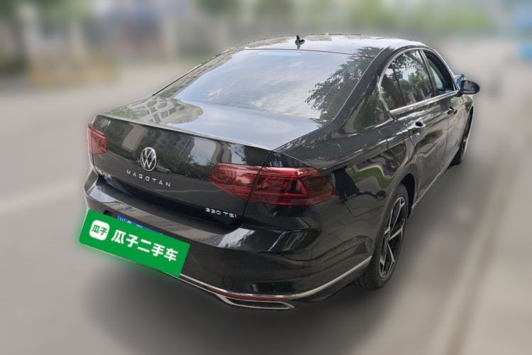 Used Volkswagen Magotan 2026 Model 30 Million Vehicles Selected Edition 330TSI DSG Elite Edition Rear Right 45 Deg