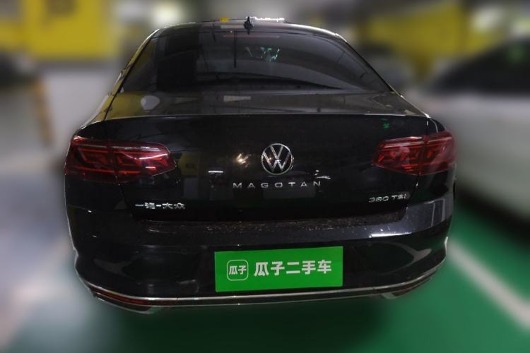 Used Volkswagen Magotan 2026 30 Million Vehicles Selected Model 380TSI DSG Luxury Edition Rear