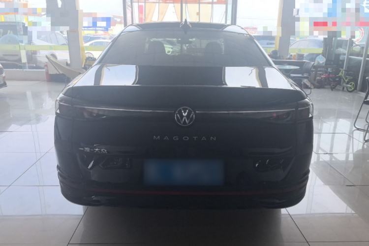 Used Volkswagen Magotan 2026 300TSI Premium Edition Eye-Catching Package Rear