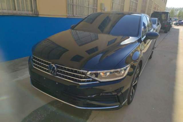 Used Volkswagen Magotan 2026 30 Million Vehicles Selected Model 380TSI DSG Luxury Edition