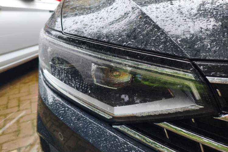Used Volkswagen Magotan 2026 30 Million Vehicles Selected Model 380TSI DSG Luxury Edition Right Front Headlight