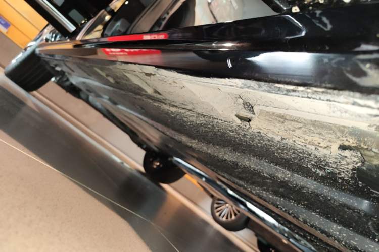 Used Volkswagen Magotan 2026 30 Million Vehicles Selected Model 380TSI DSG Luxury Edition Right Side Sill