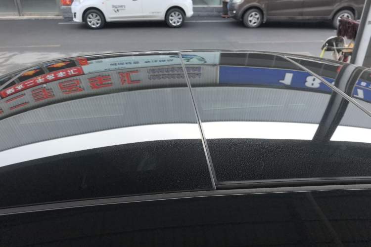 Used Volkswagen Magotan 2026 30 Million Vehicles Selected Model 280TSI DSG Luxury Edition Roof