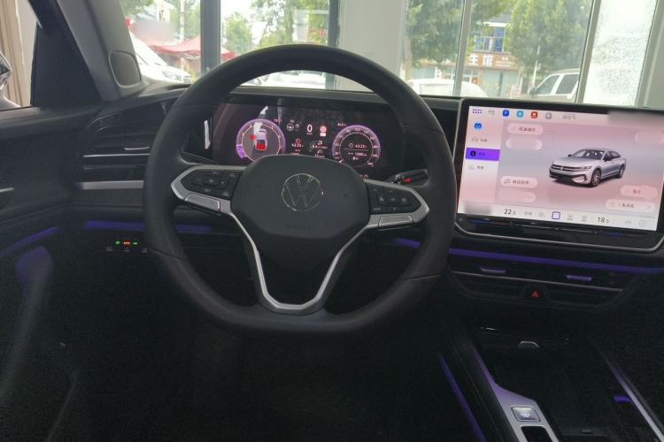 Used Volkswagen Magotan 2026 300TSI Premium Edition Eye-Catching Package Steering Wheel