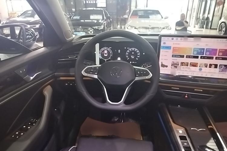 Used Volkswagen Magotan 2026 380TSI DSG Prestige Package—Daimai Package Steering Wheel