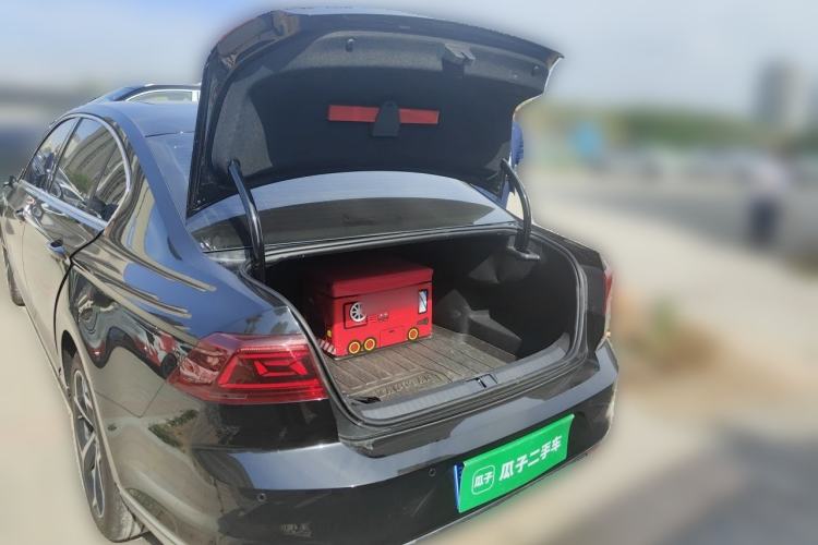 Used Volkswagen Magotan 2026 30 Million Vehicles Selected Model 380TSI DSG Luxury Edition Trunk