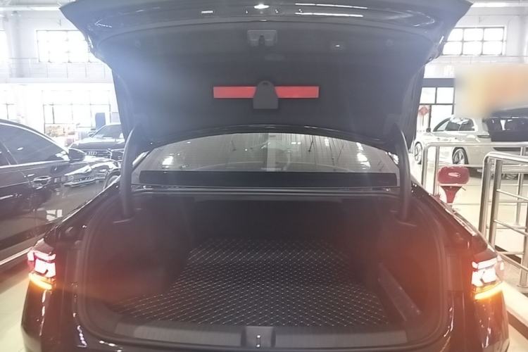 Used Volkswagen Magotan 2026 380TSI DSG Prestige Package—Daimai Package Trunk