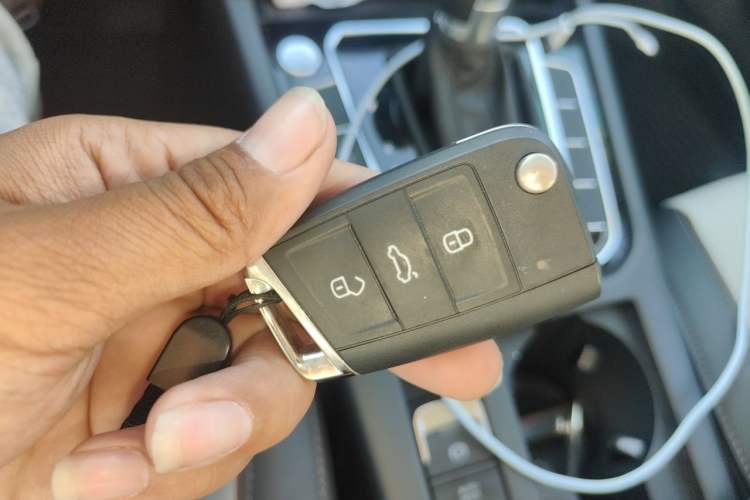 Used Volkswagen Magotan 2026 30 Million Vehicles Selected Model 380TSI DSG Luxury Edition Vehicle Key