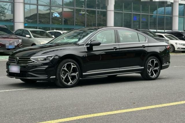 Used Volkswagen Magotan 2026 30 Million Vehicles Selected Model 380TSI DSG Luxury Edition