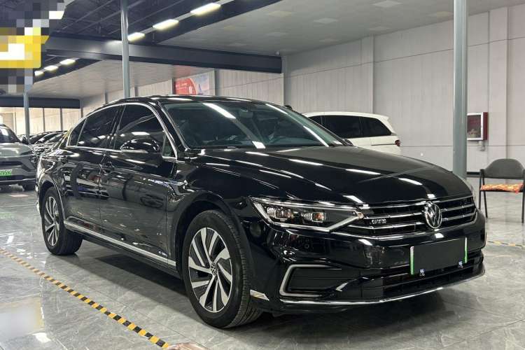 Used Volkswagen Magotan GTE Plug-in Hybrid 2022 GTE Luxury Model Exterior 2