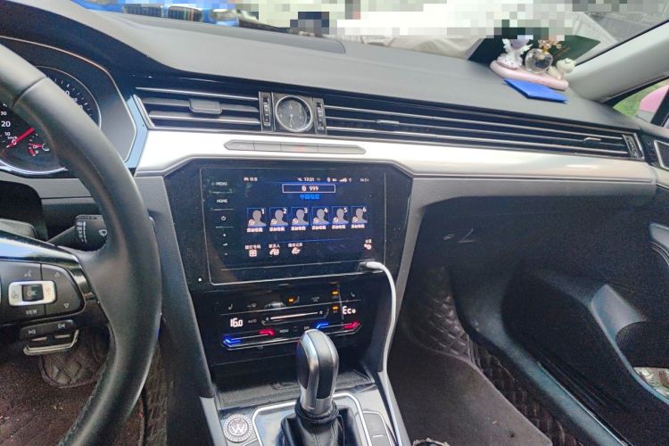 Used Volkswagen Magotan GTE Plug-in Hybrid 2020 GTE Luxury Model Audio And AC Panel