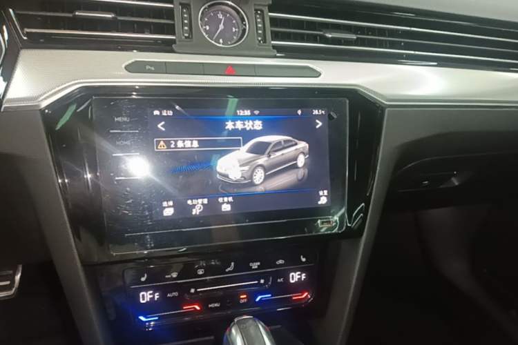 Used Volkswagen Magotan GTE Plug-in Hybrid 2020 GTE Luxury Model Audio And AC Panel