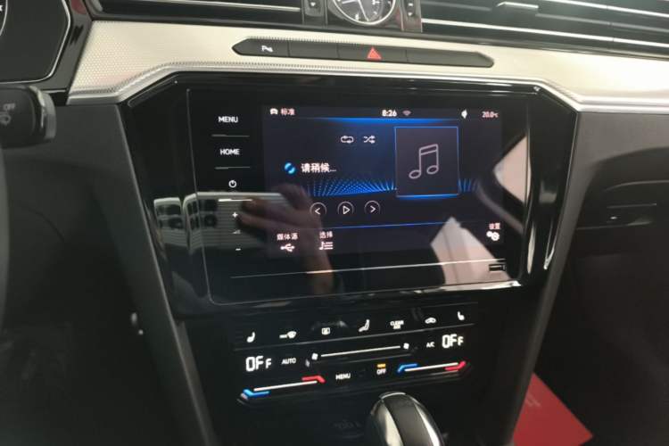 Used Volkswagen Magotan GTE Plug-in Hybrid 2020 GTE Luxury Model Audio And AC Panel
