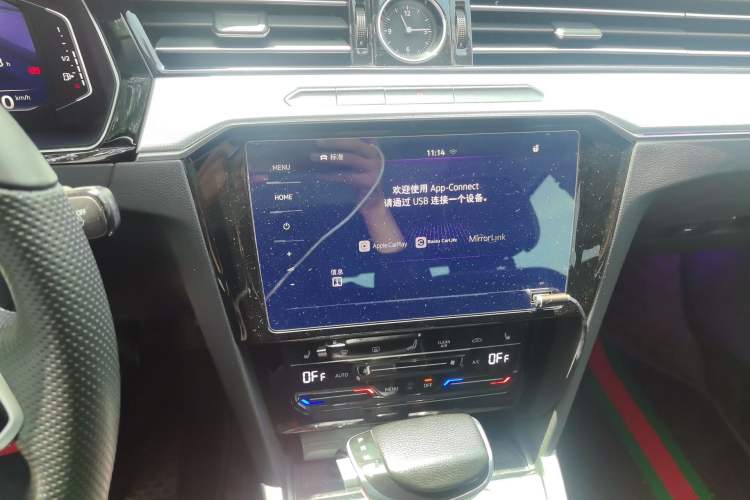 Used Volkswagen Magotan GTE Plug-in Hybrid 2020 GTE Luxury Model Audio And AC Panel