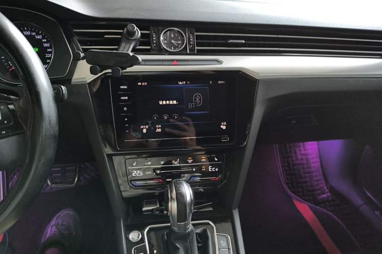 Used Volkswagen Magotan GTE Plug-in Hybrid 2020 GTE Luxury Model Audio And AC Panel