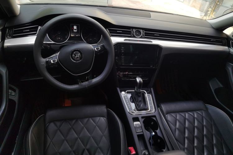 Used Volkswagen Magotan GTE Plug-in Hybrid 2020 GTE Luxury Model Center Console