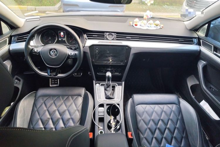 Used Volkswagen Magotan GTE Plug-in Hybrid 2020 GTE Luxury Model Center Console