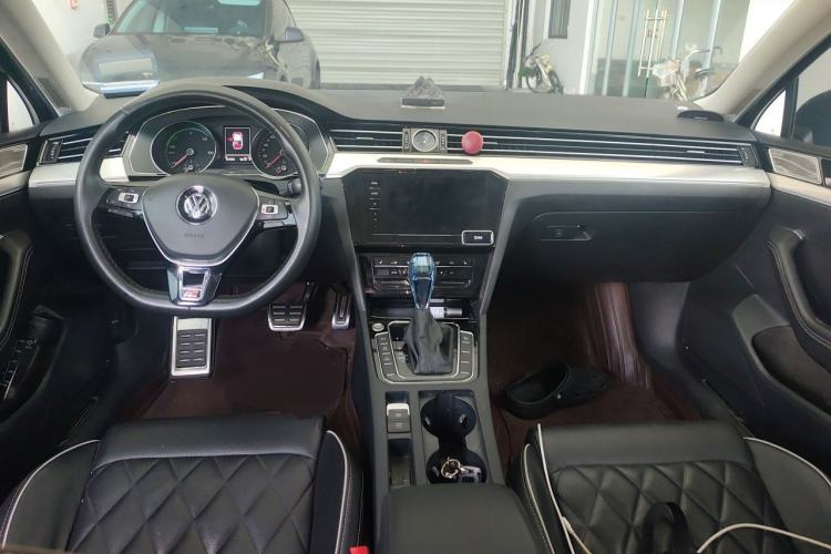 Used Volkswagen Magotan GTE Plug-in Hybrid 2020 GTE Luxury Model Center Console