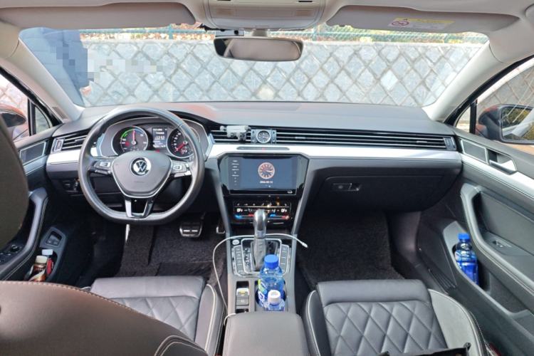 Used Volkswagen Magotan GTE Plug-in Hybrid 2020 GTE Luxury Model Center Console