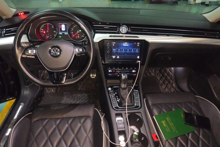 Used Volkswagen Magotan GTE Plug-in Hybrid 2020 GTE Luxury Model Center Console