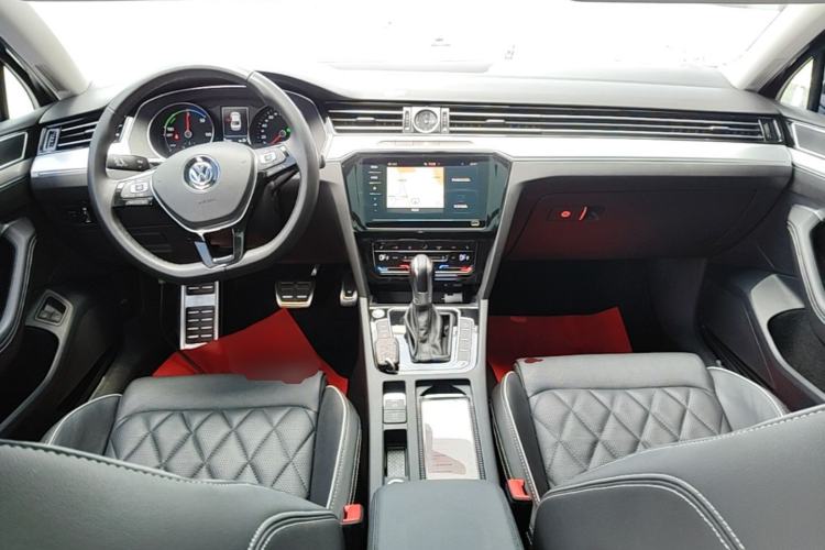 Used Volkswagen Magotan GTE Plug-in Hybrid 2020 GTE Luxury Model Center Console