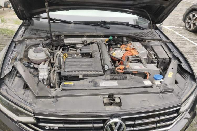 Used Volkswagen Magotan GTE Plug-in Hybrid 2020 GTE Luxury Model Engine Bay