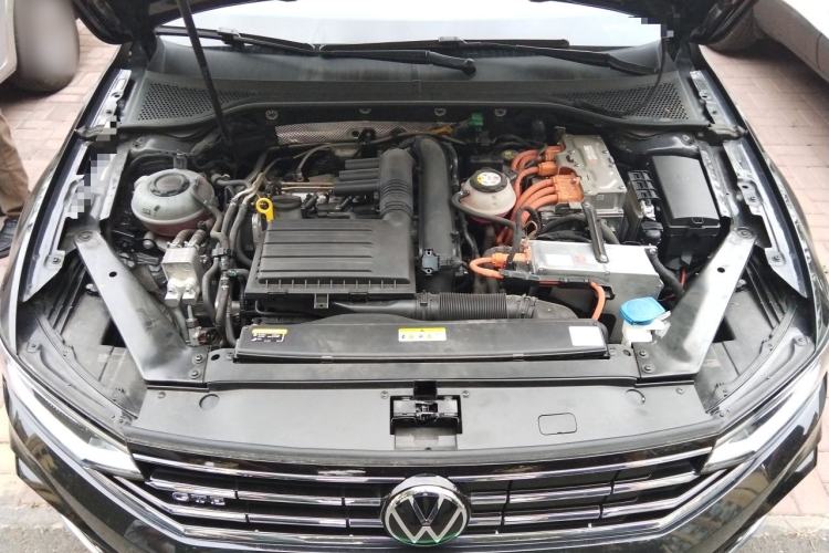 Used Volkswagen Magotan GTE Plug-in Hybrid 2020 GTE Luxury Model Engine Bay