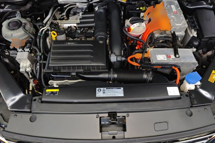 Used Volkswagen Magotan GTE Plug-in Hybrid 2020 GTE Luxury Model Engine Bay